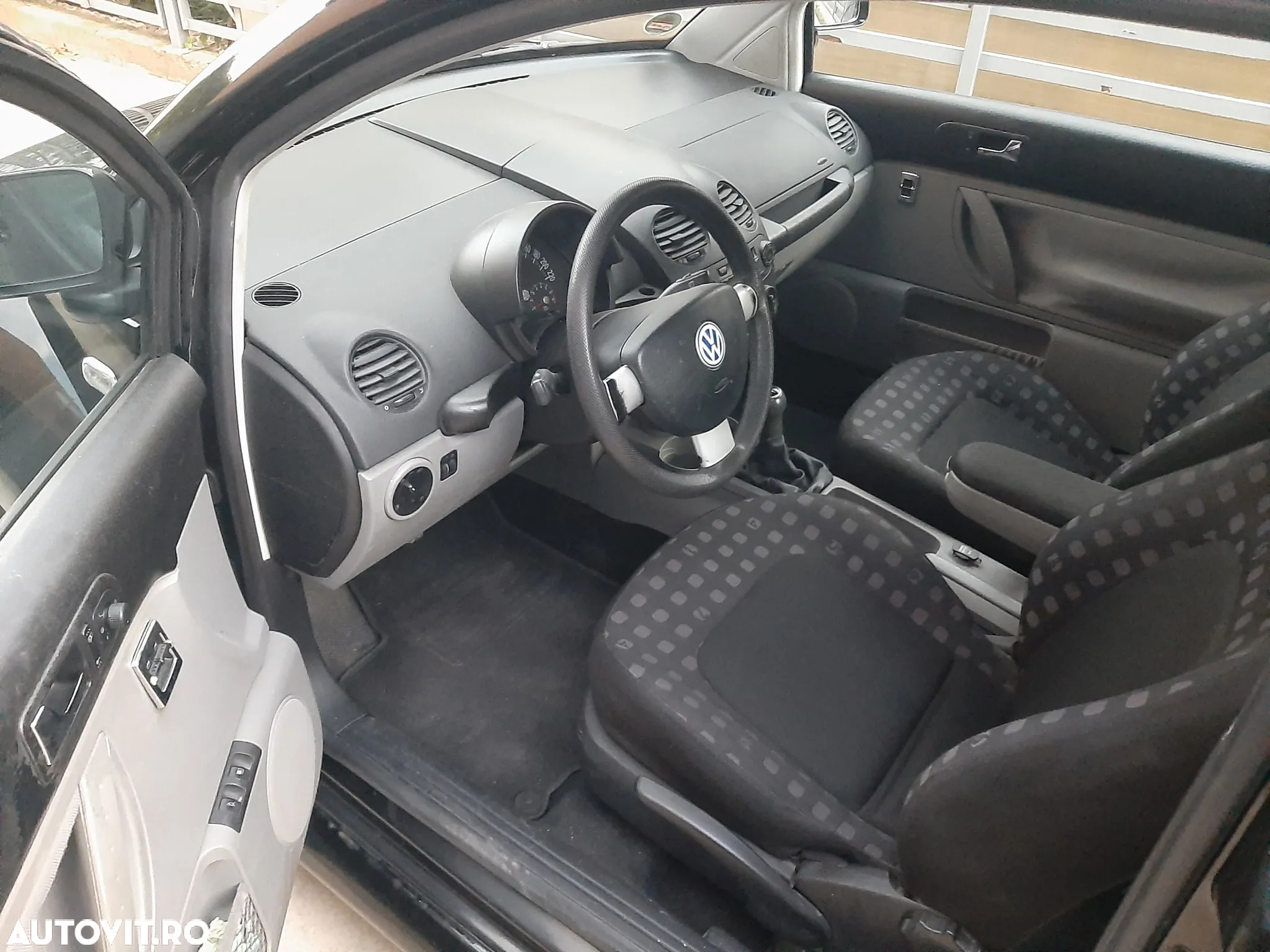 Volkswagen New Beetle 2.0 Freestyle - 12