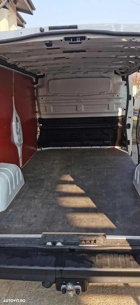 Renault Trafic - 4