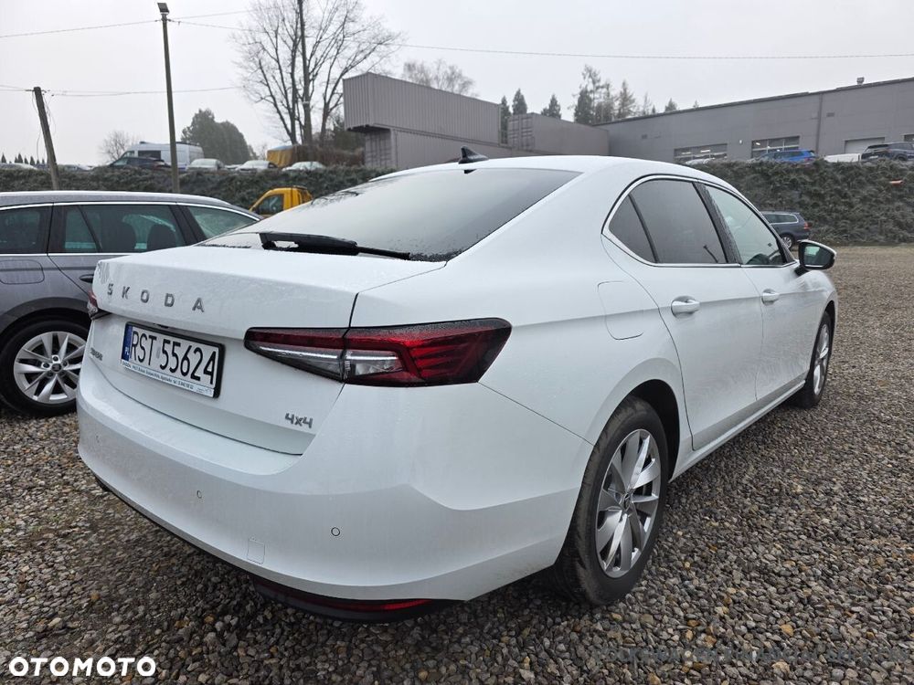 Skoda Superb 2.0 TSI 4x4 Selection DSG - 3