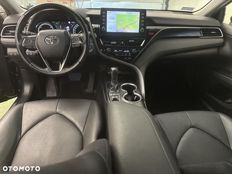 Toyota Camry 2.5 Hybrid Executive CVT - 23
