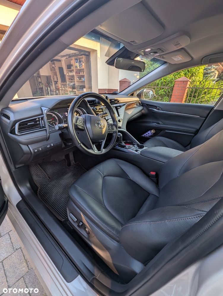 Toyota Camry 2.5 Hybrid Comfort CVT - 7