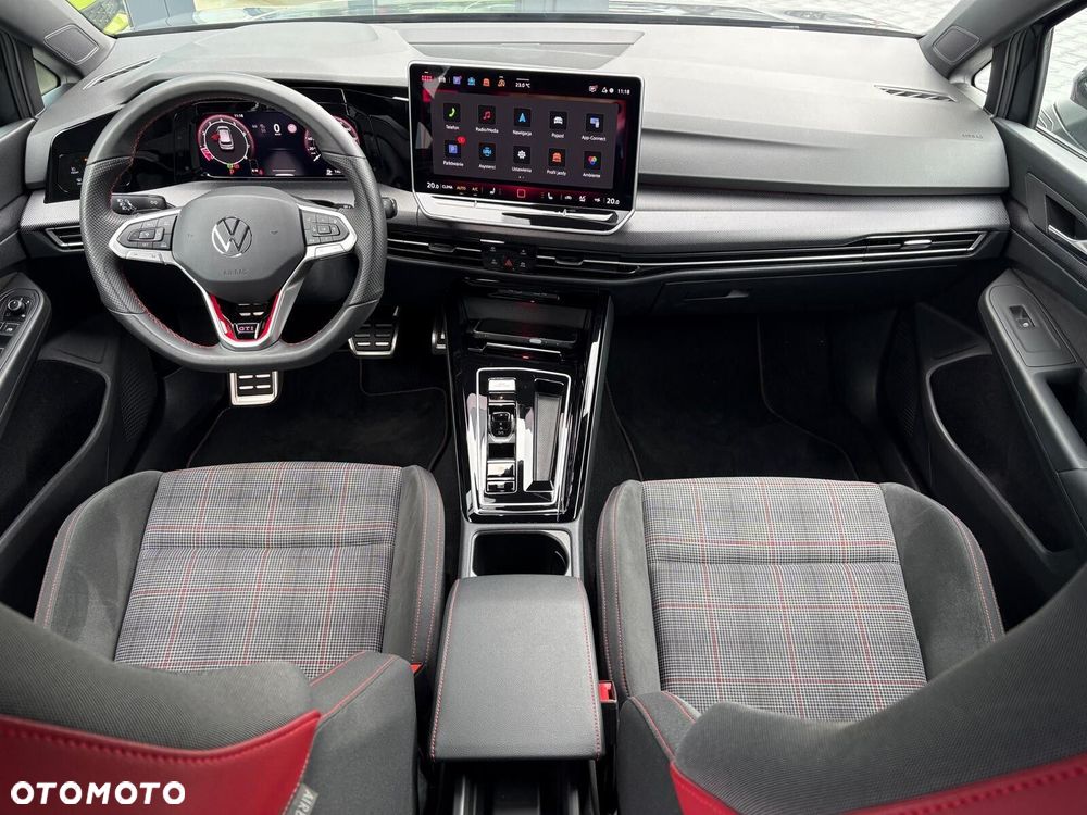 Volkswagen Golf - 12