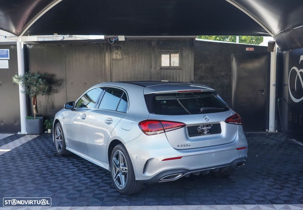 Mercedes-Benz A 250 e AMG Line - 14