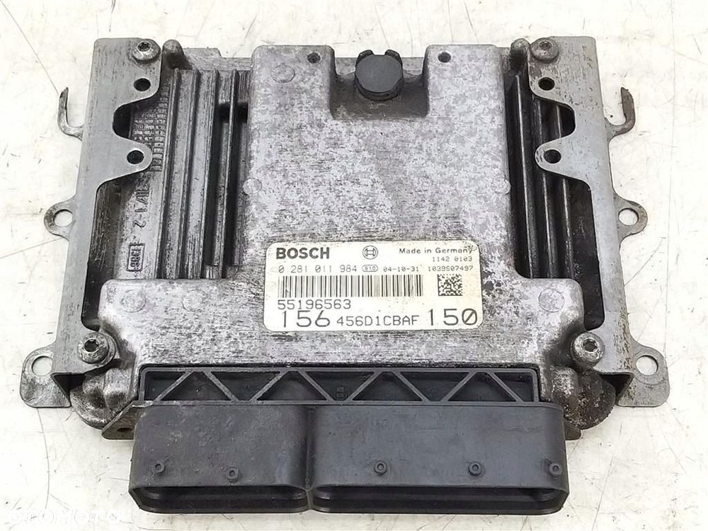 Komputer sterownik silnika Alfa Romeo 156 1.9 JTD 2003-2006 BOSCH 55196563 - 1