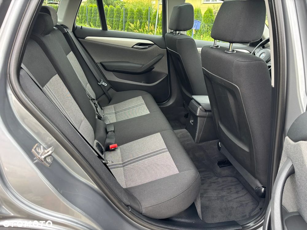 BMW X1 sDrive18d xLine - 10
