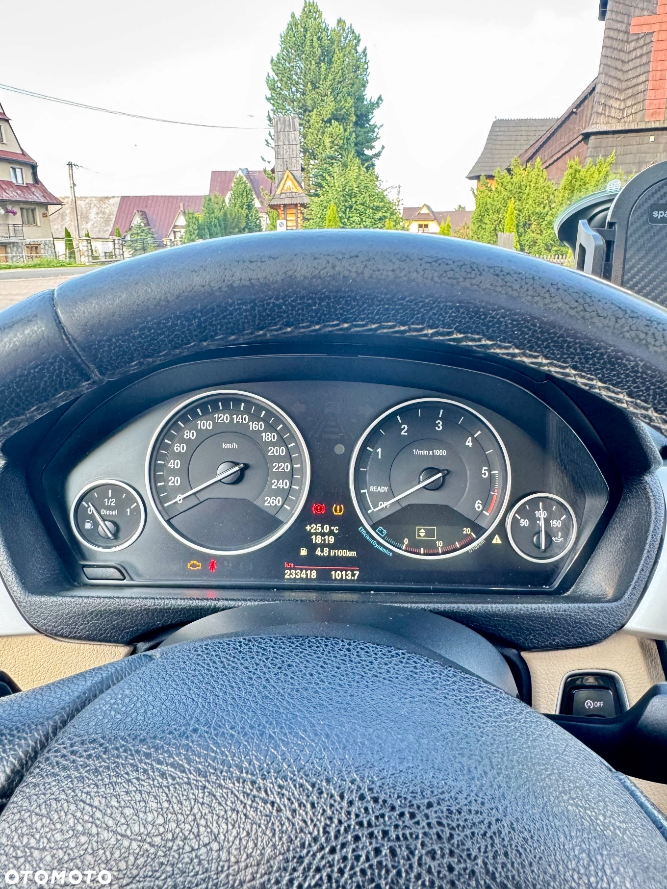 BMW Seria 3 318d xDrive - 11