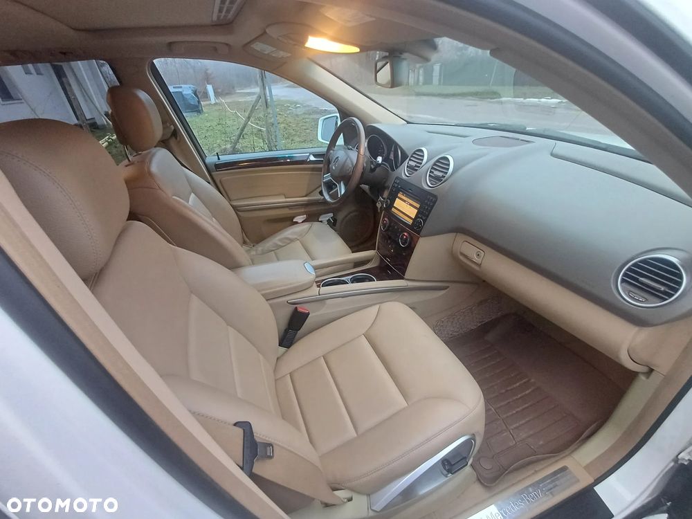 Mercedes-Benz ML 350 4Matic 7G-TRONIC Grand Edition - 17