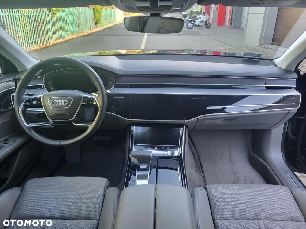 Audi A8 - 18