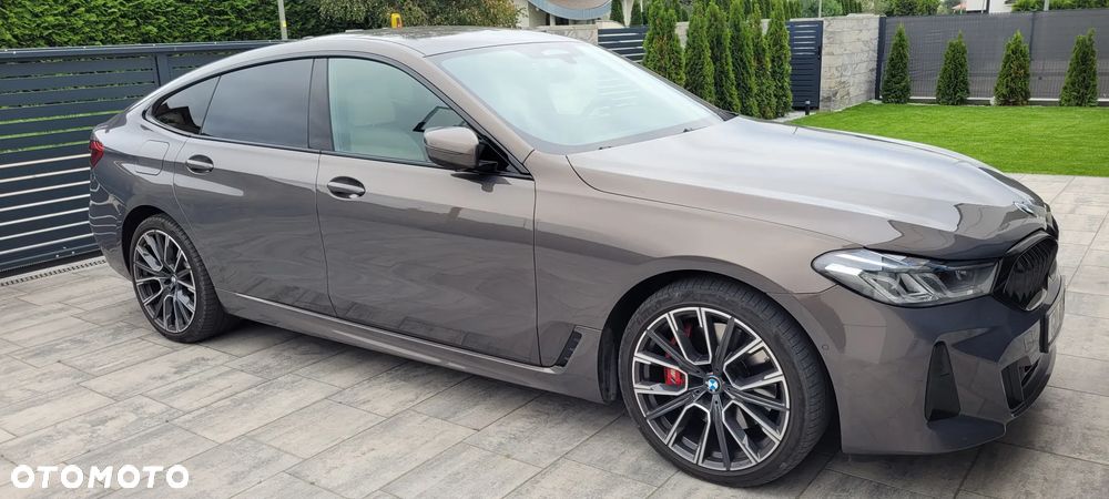 BMW 6GT - 7