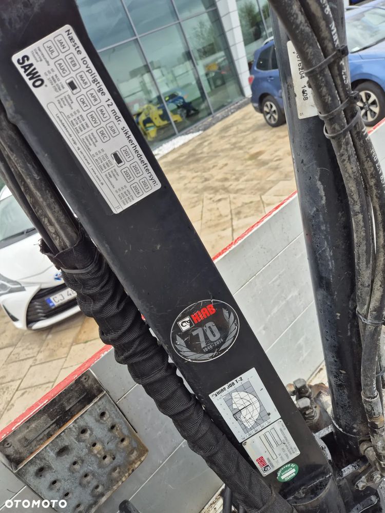 Volvo FM 330 / SKRZYNIA / HDS HIAB 840KG / KABINA SYPIALNIANA / AUTOMAT / HAK - 29