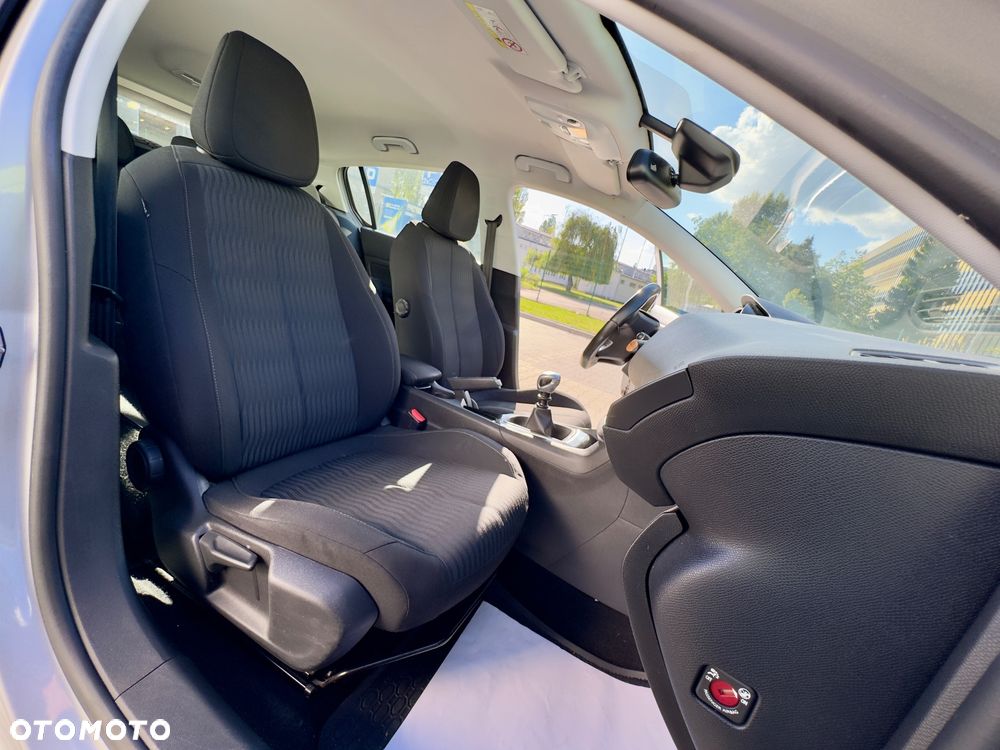 Peugeot 308 125 THP Active - 12
