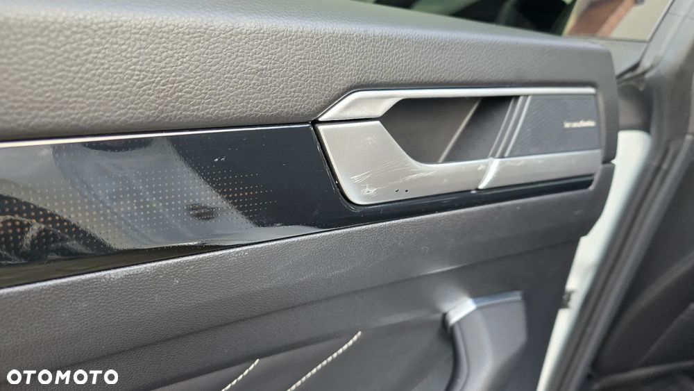 Volkswagen Arteon 2.0 TDI R-Line DSG - 27