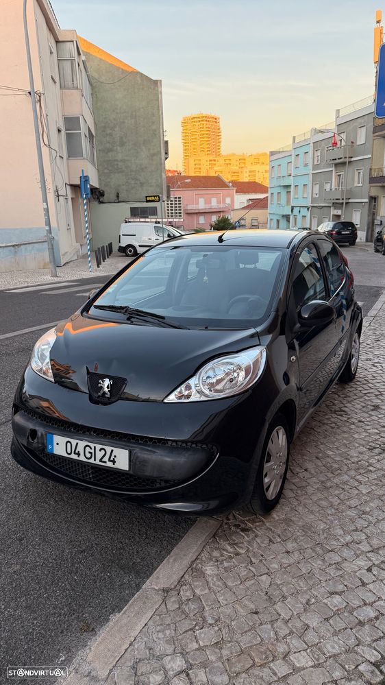Peugeot 107 1.0 Trendy - 2