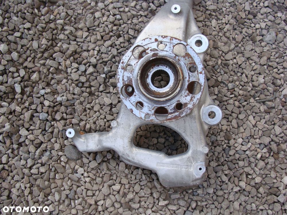 zwrotnica piasta lewa mercedes s-klasa w222 w217 63amg amg 2170300 - 2