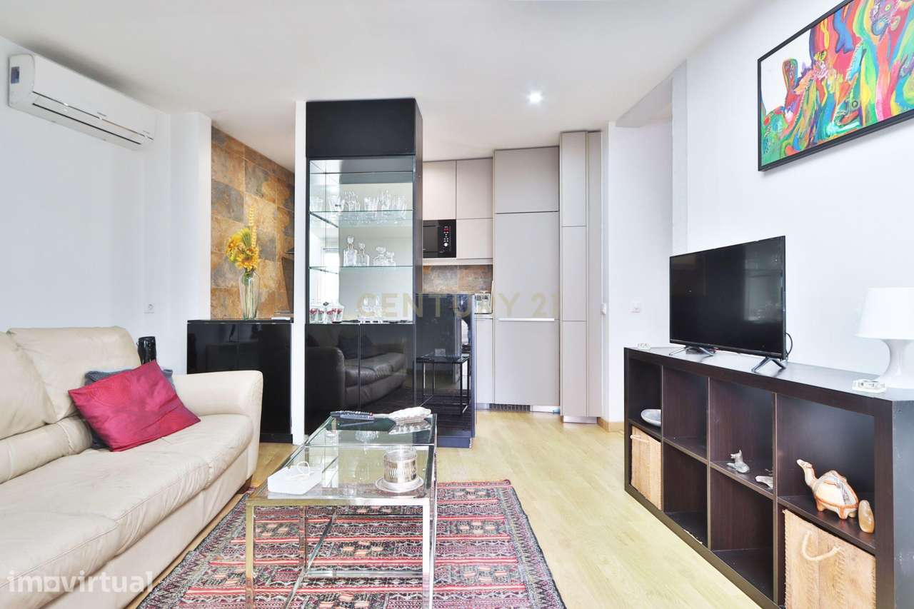 Apartamento T2 Lapa - Lisboa com 2 estacionamentos exteriores - Grande imagem: 4/17