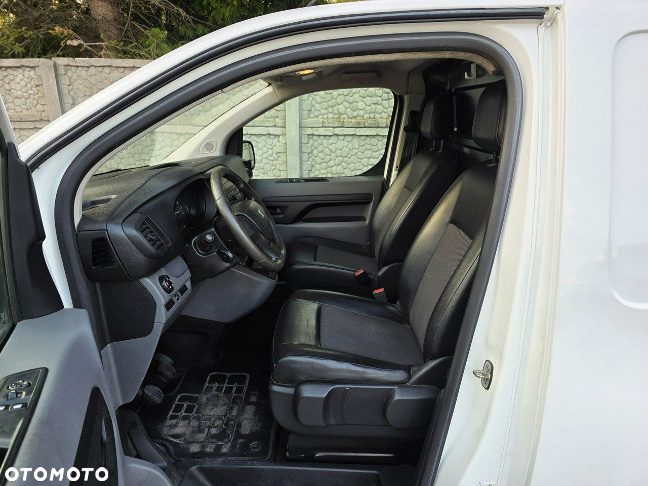 Peugeot Expert - 11
