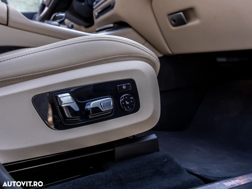 BMW X5 xDrive45e AT PHEV - 38