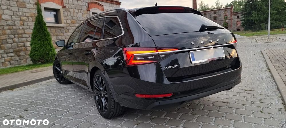 Skoda Superb 2.0 TDI DSG Premium Edition - 10