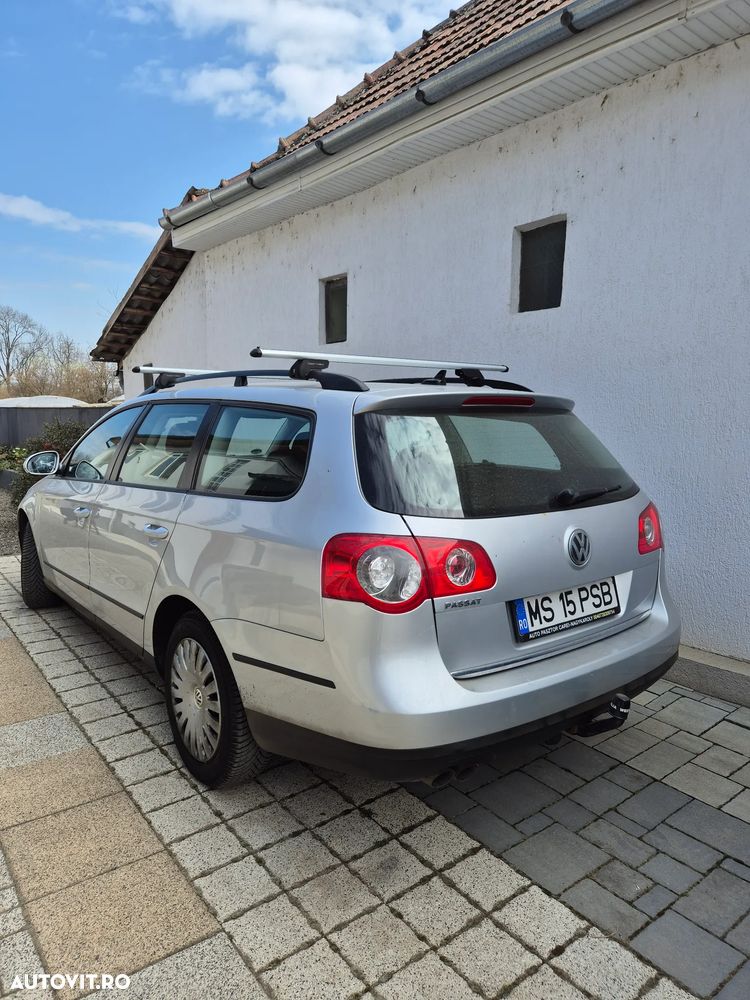 Volkswagen Passat 2.0 TDI DPF Trendline - 4