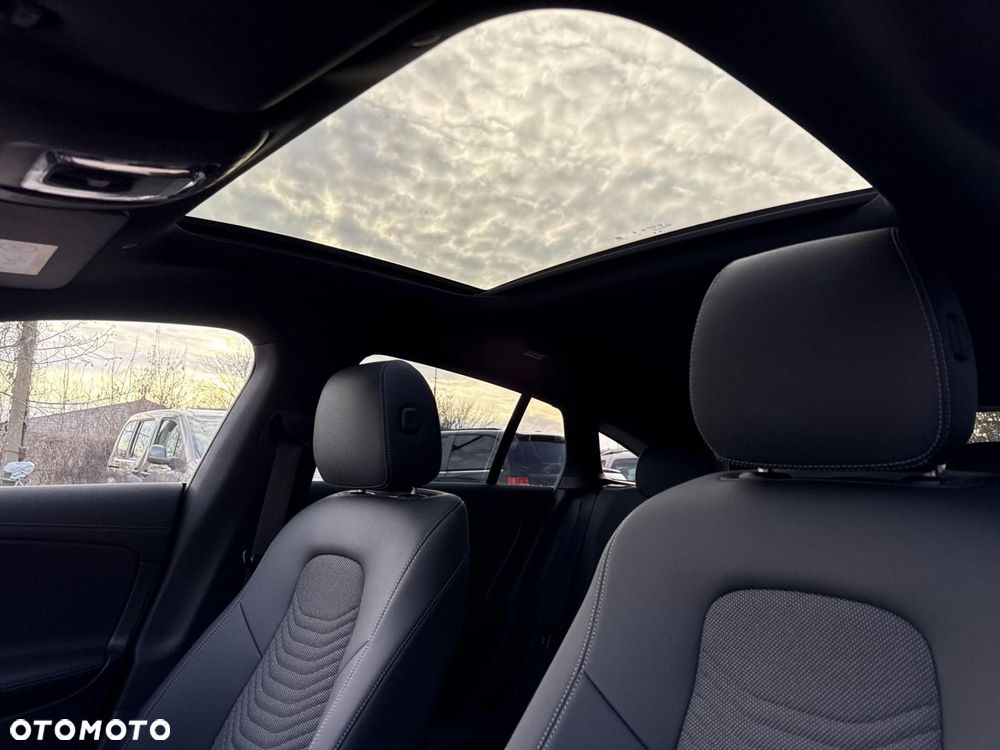 Mercedes-Benz CLA - 14