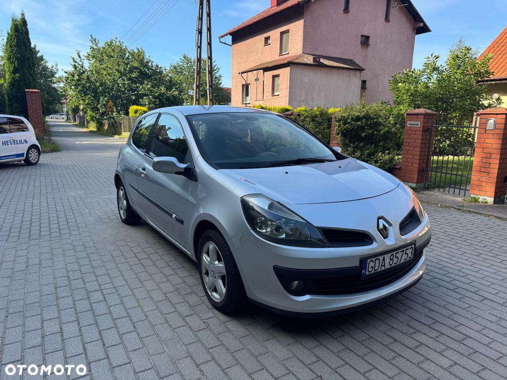 Renault Clio 1.6 16V Extreme - 9