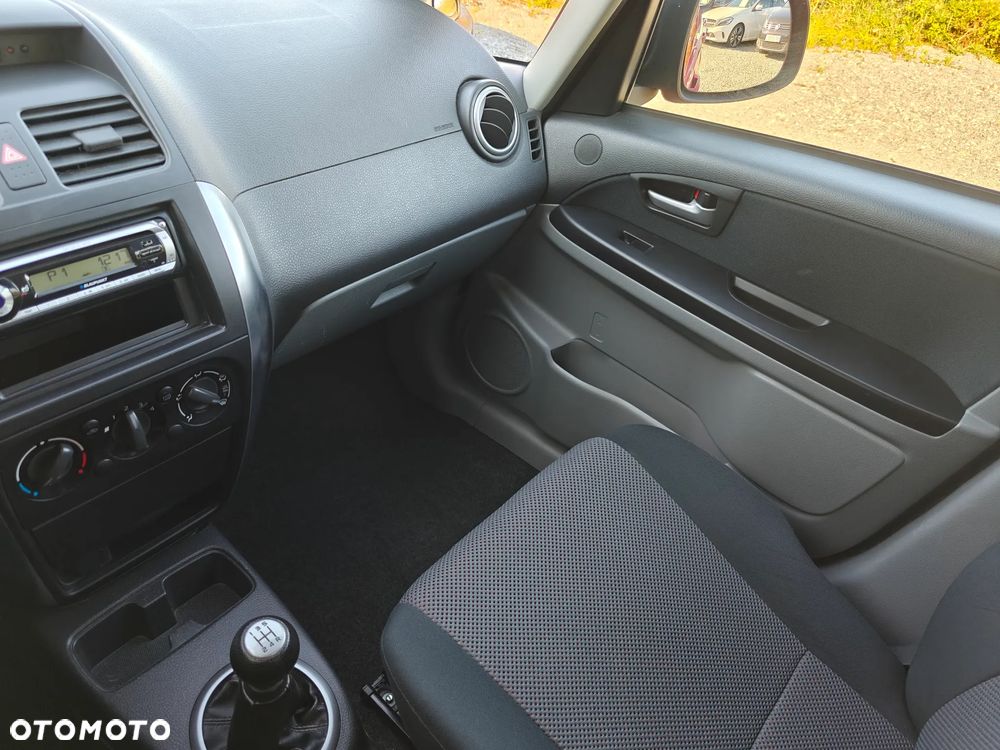 Suzuki SX4 1.5 Streetline 4x2 Classic - 15