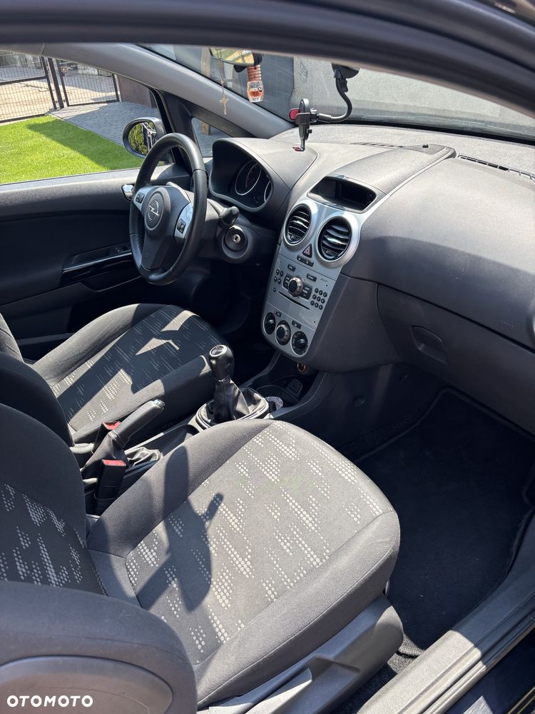 Opel Corsa - 3