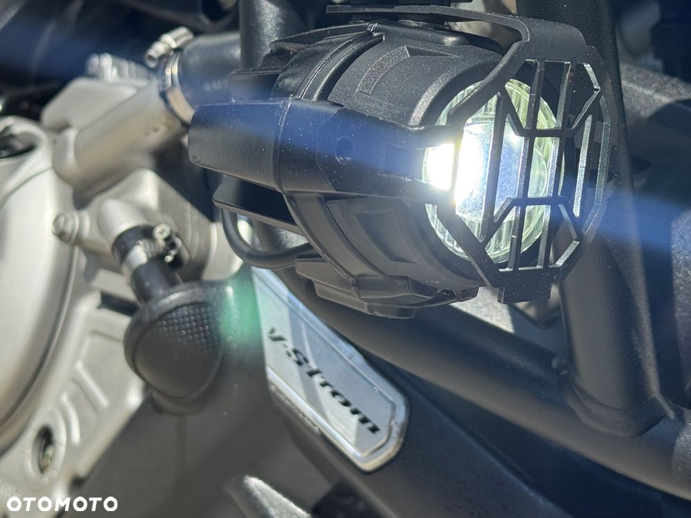 Suzuki V-STROM - 9