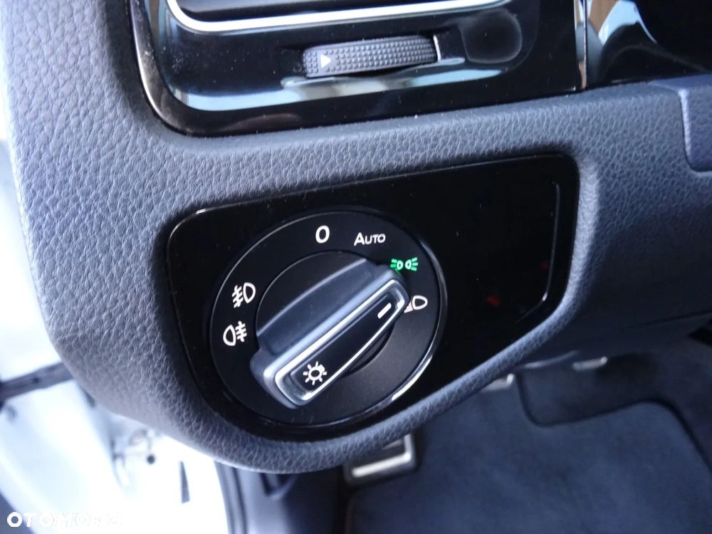 Volkswagen Golf 2.0 TDI BMT Comfortline EU6 - 32