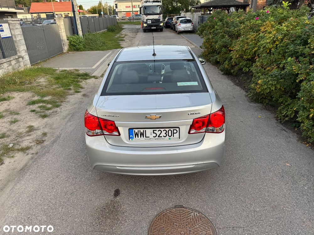 Chevrolet Cruze 1.6 - 19