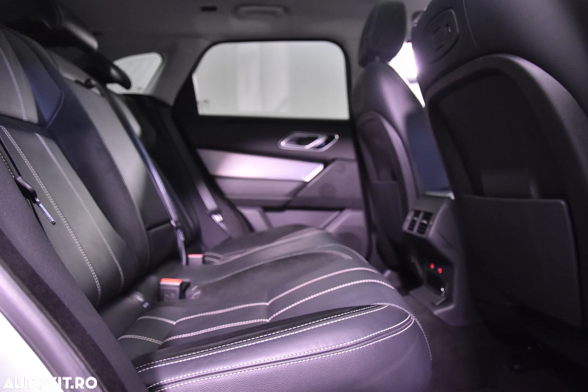 Land Rover Range Rover Velar - 12