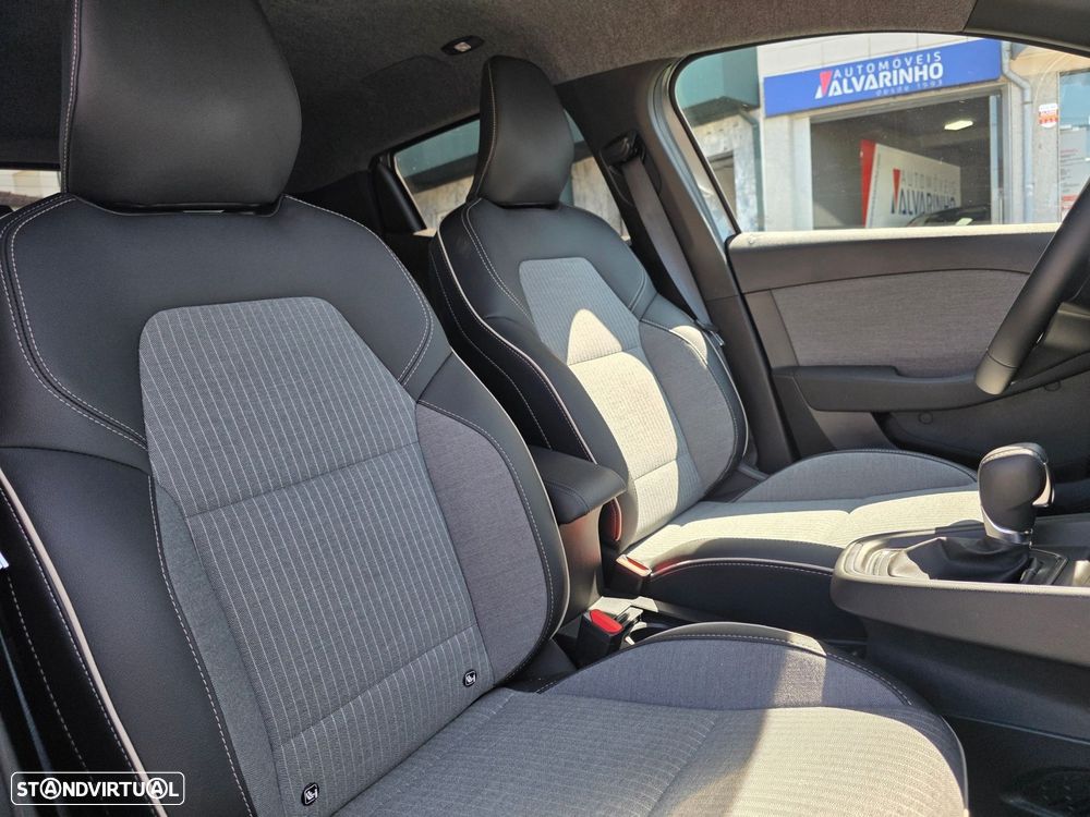 Renault Clio 1.6 E-Tech Full Hybrid Engineered - 26