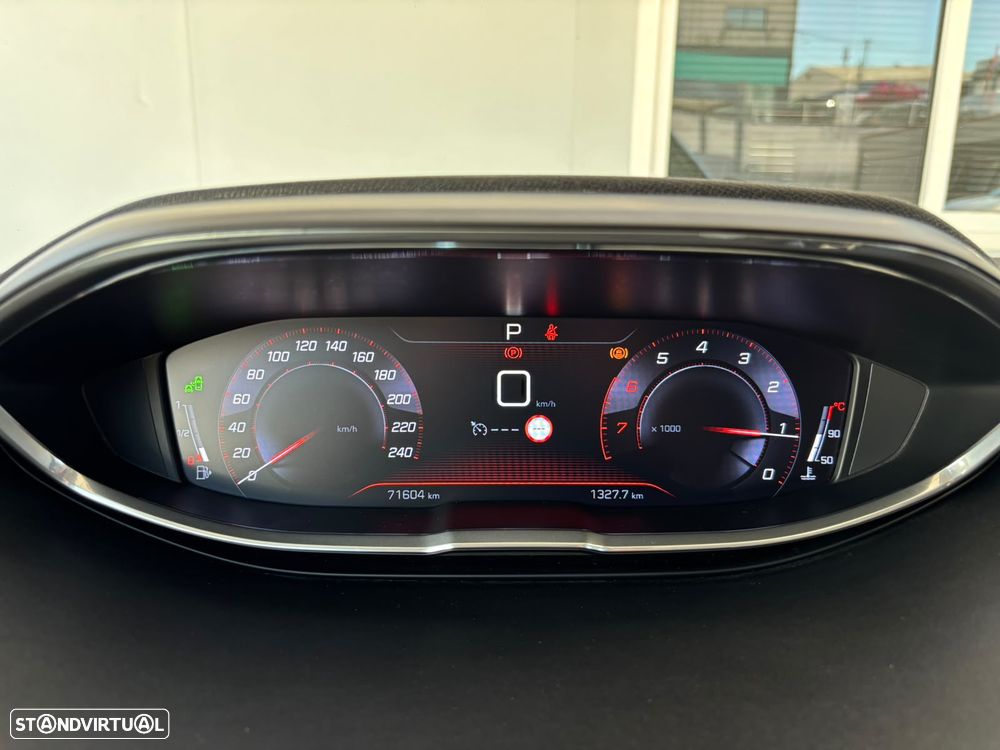 Peugeot 3008 PureTech 130 Stop & Start GPF EAT8 Allure Pack - 17