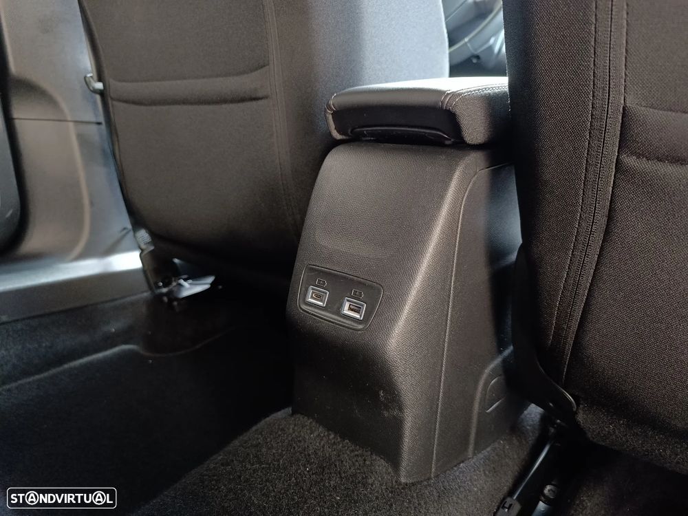 Peugeot 2008 1.2 PureTech Allure Pack - 34
