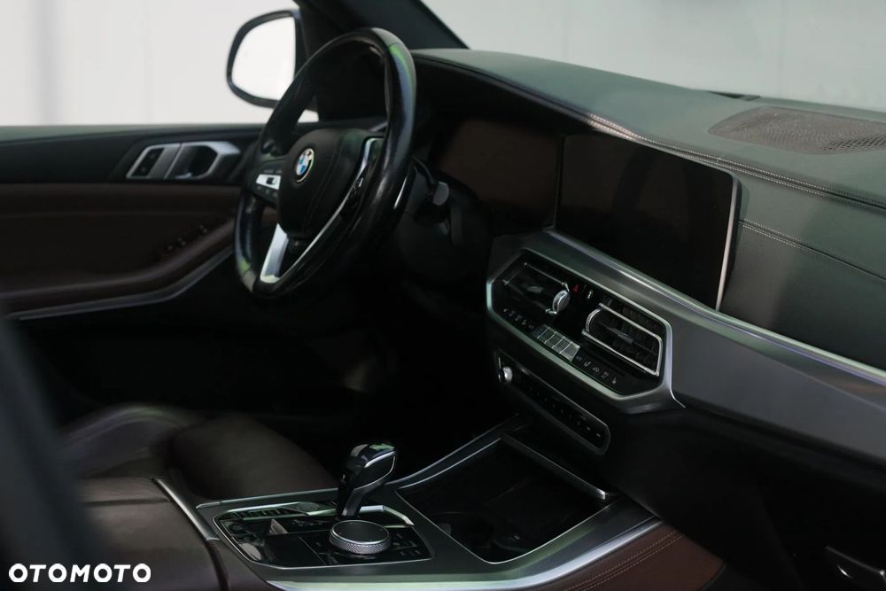 BMW X5 xDrive40i xLine - 14