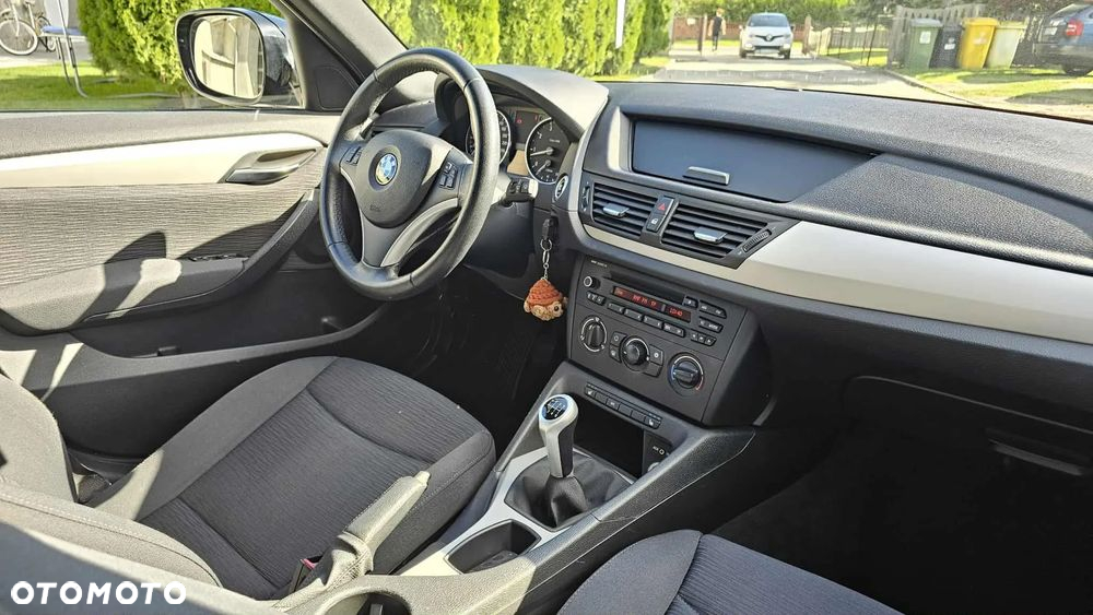 BMW X1 sDrive18i - 8