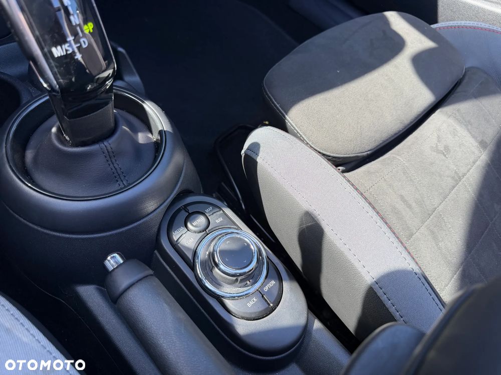 MINI Cooper John Works Trim - 18