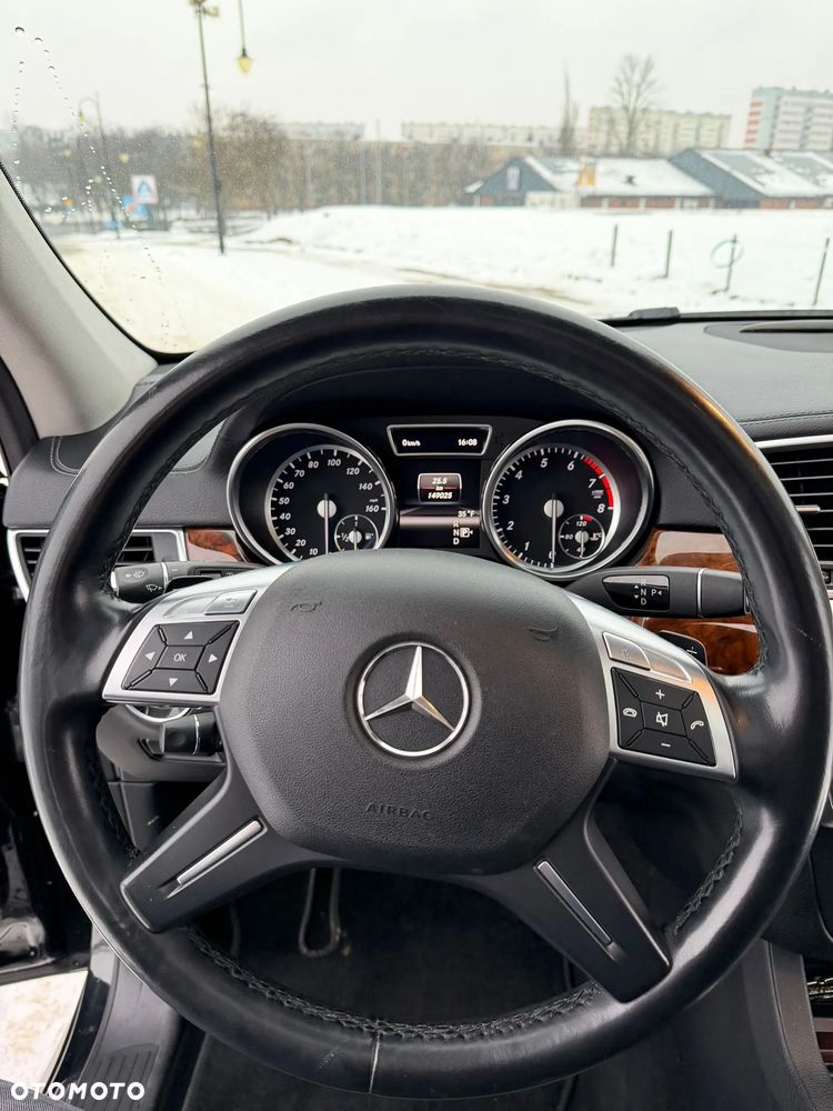 Mercedes-Benz GL 500 4Matic (BlueEFFICIENCY) 7G-TRONIC - 26