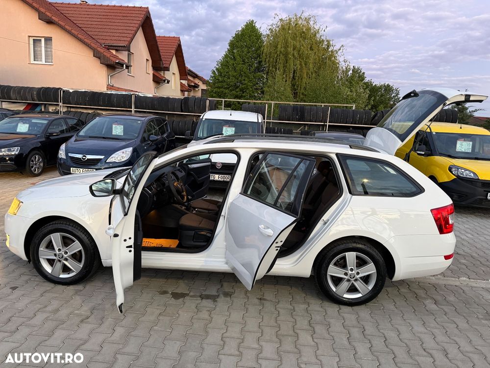 Skoda Octavia 1.6 TDI Green tec 4x4 Elegance - 37