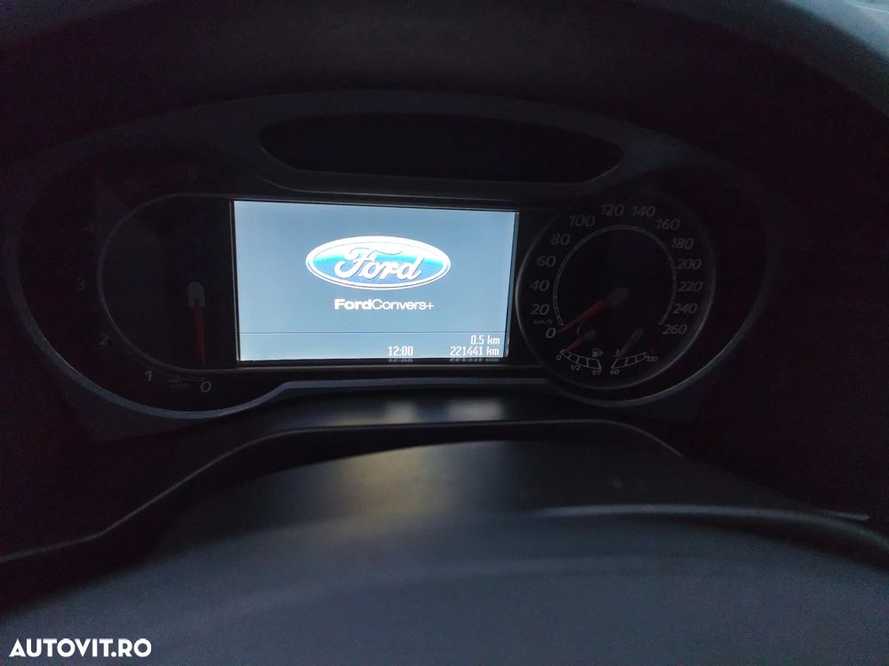 Ford S-Max 2.0 TDCi Trend - 11