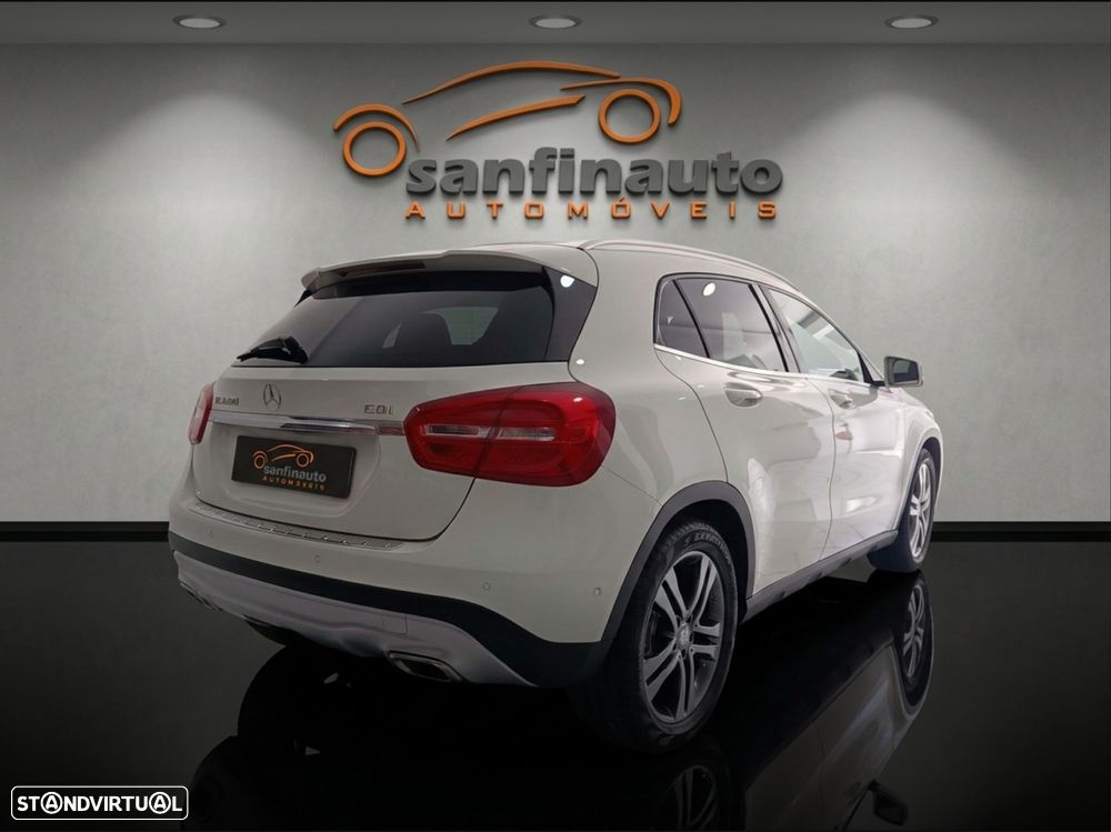 Mercedes-Benz GLA 200 CDI Aut. — fotografia 7