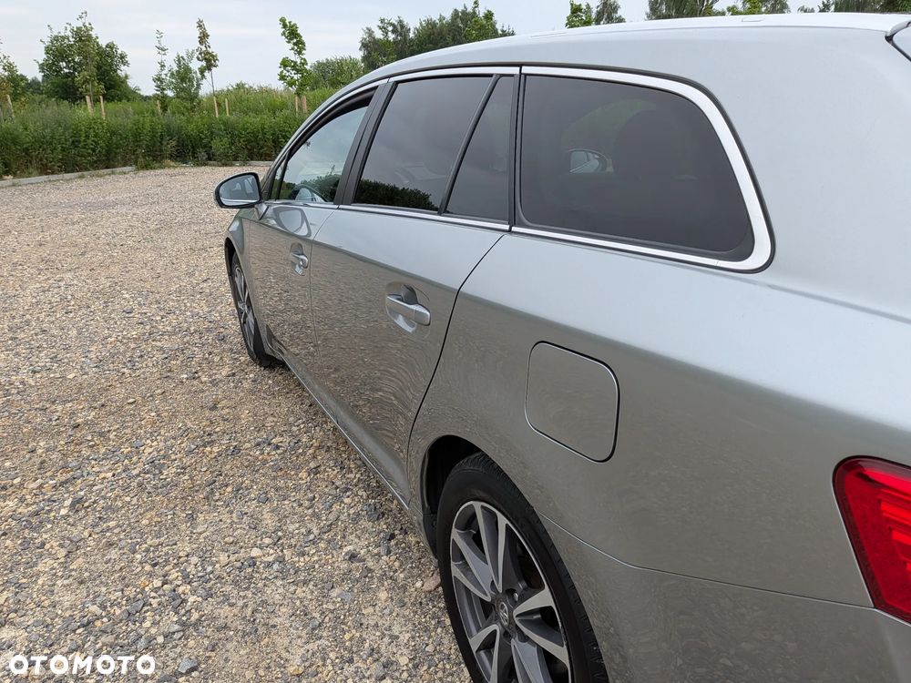 Toyota Avensis 2.0 Prestige EU5 MS - 14