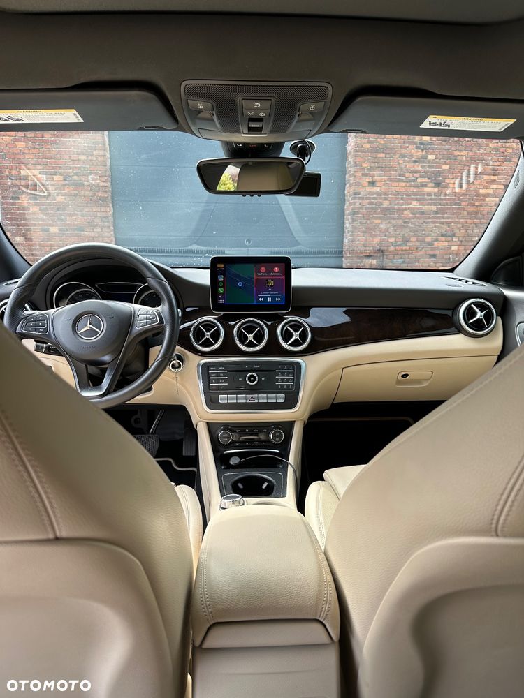 Mercedes-Benz CLA 250 7G-DCT AMG Line - 2