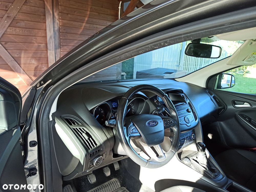 Ford Focus 1.0 EcoBoost Trend ASS - 4