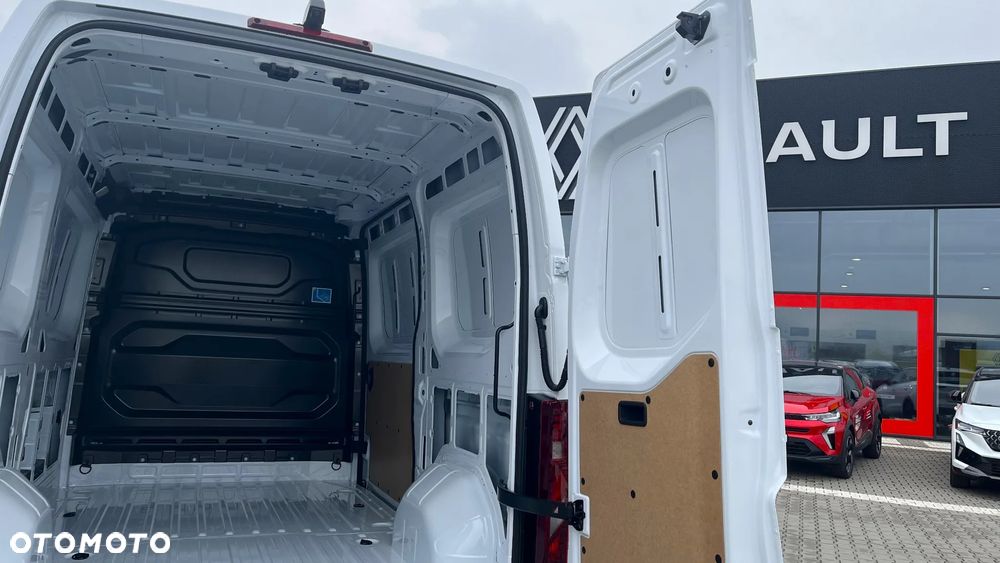 Renault MASTER L2H2 150KM - 9