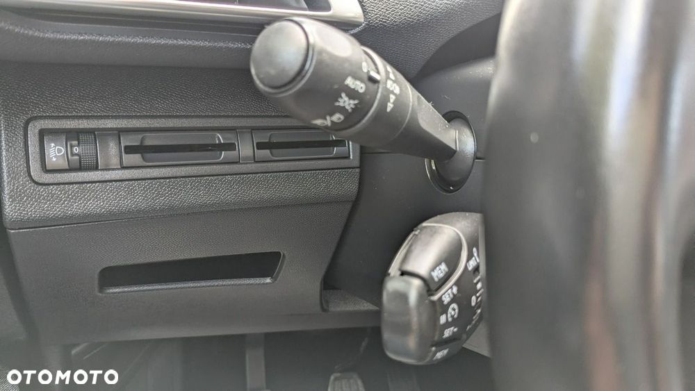 Peugeot 3008 - 31