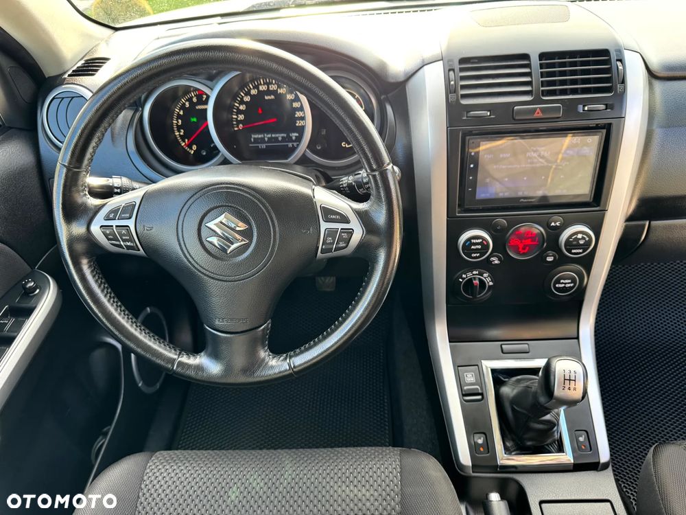 Suzuki Grand Vitara - 11