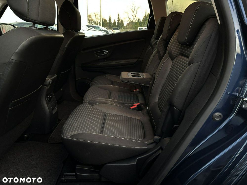 Renault Grand Scenic - 18