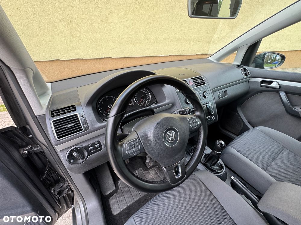 Volkswagen Touran 1.6 TDI DPF BlueMotion Technology Comfortline - 22