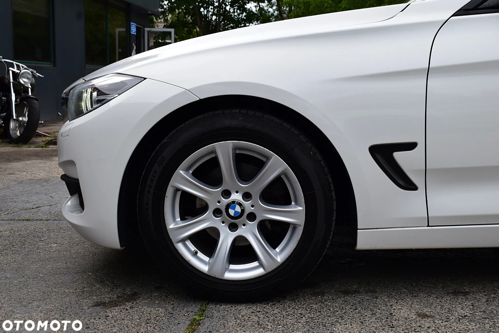 BMW 3GT 318d Business Edition - 21